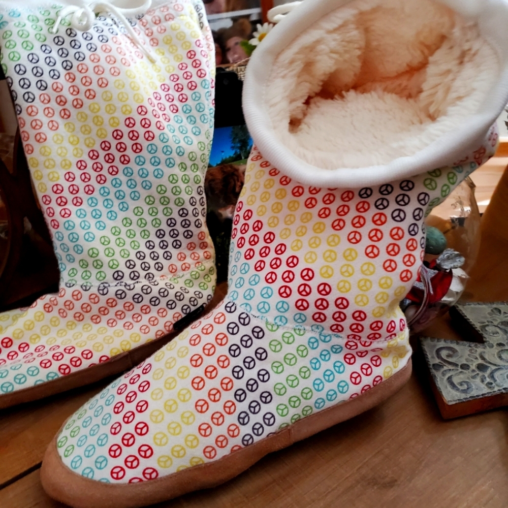 Muk Luks shoes
